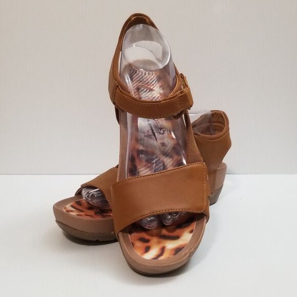BARETRAPS Womens Brown Abrielle Open Toe Wedge Heeled Sandals Size 9.5 M EUC - Picture 3 of 13
